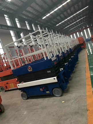 卡特凯拓公安消防高空车.jpg
